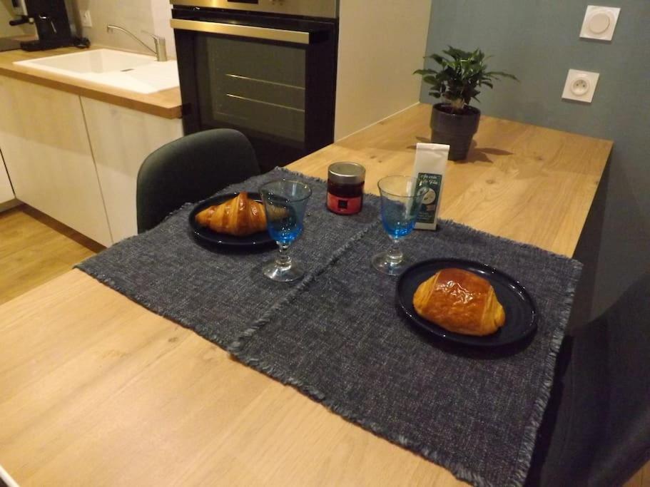 Appartement Cosy Hyper Centre, Tres Tranquille Ανζέρ Εξωτερικό φωτογραφία